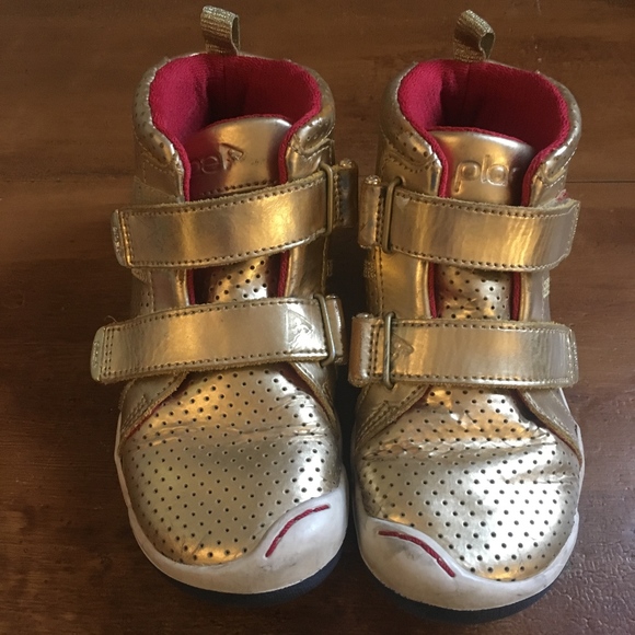 plae high tops